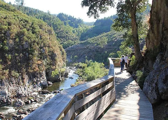 Belo Encanto Do Paiva *